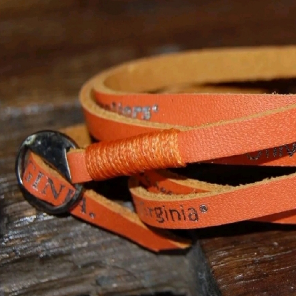 University of Virginia Cavs Leather Wrap Bracelet - Picture 2 of 4